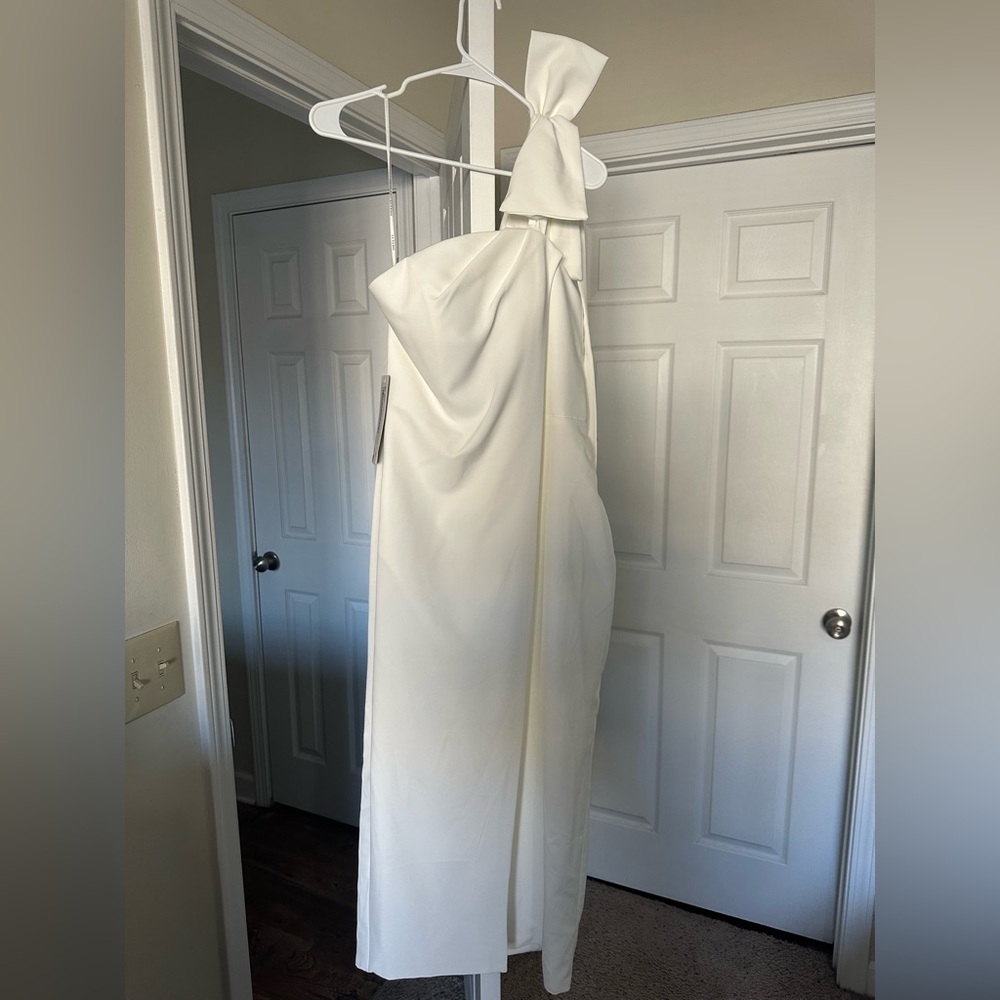 White one shoulder bow dress